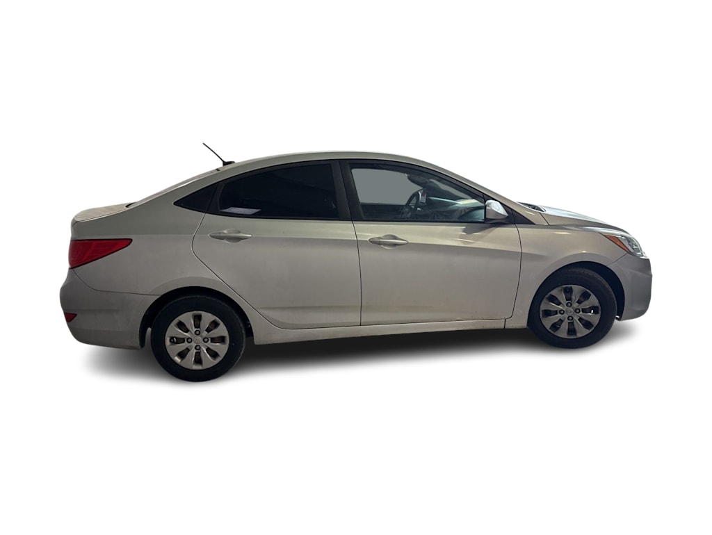 Thumbnail: 2016 Hyundai Accent - 17