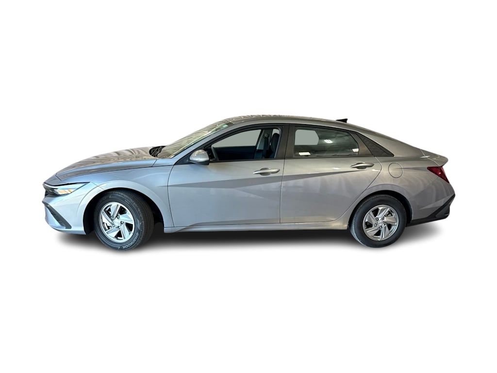Thumbnail: 2026 Hyundai Elantra - 3