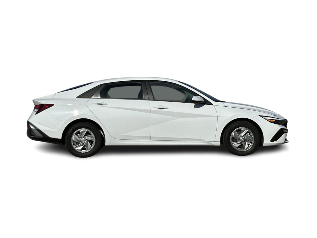 Thumbnail: 2026 Hyundai Elantra - 18