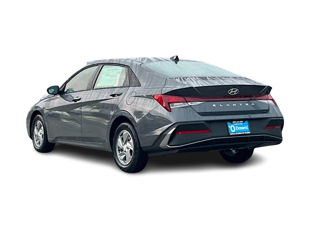 Thumbnail: 2026 Hyundai Elantra - 4