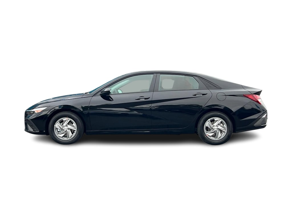 Thumbnail: 2026 Hyundai Elantra - 3