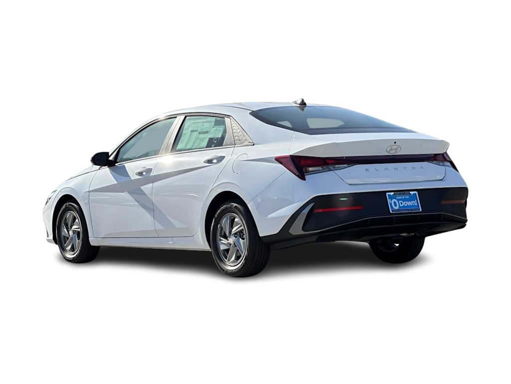 Thumbnail: 2026 Hyundai Elantra - 4