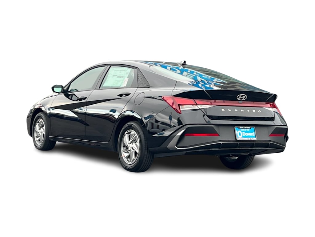 Thumbnail: 2026 Hyundai Elantra - 4