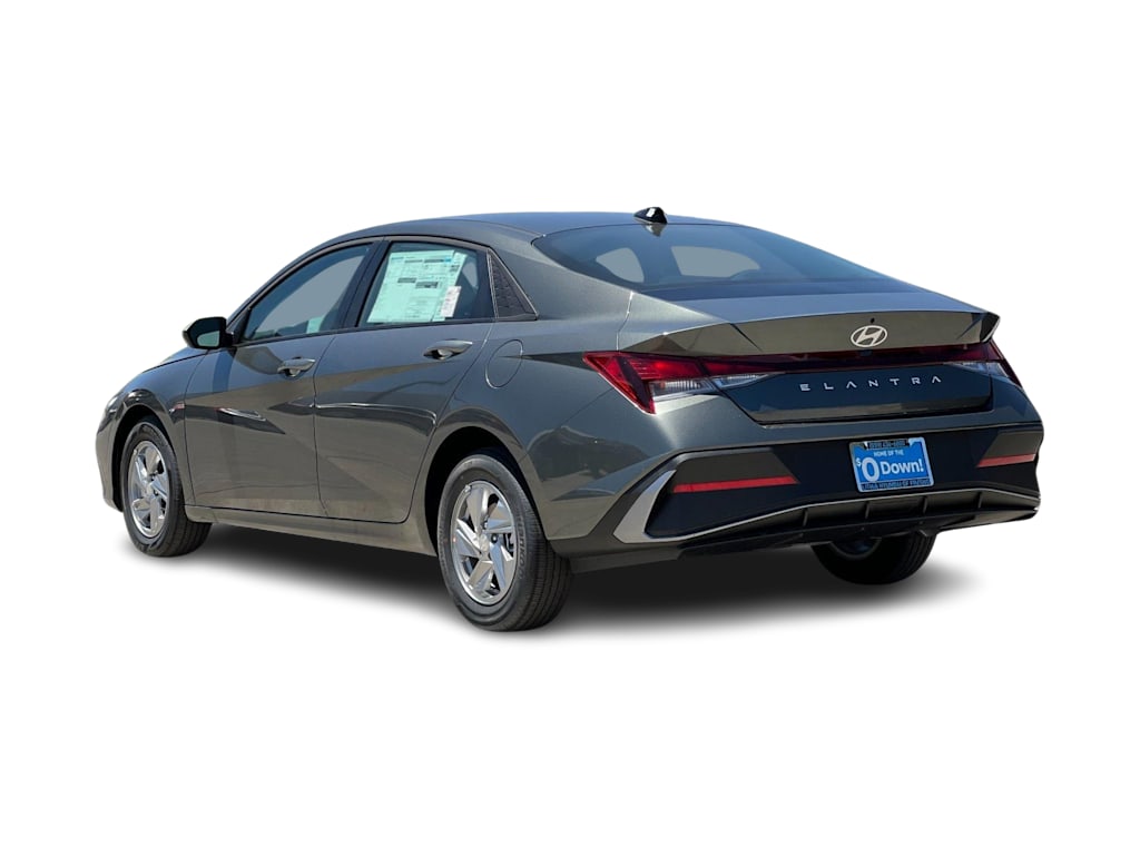 Thumbnail: 2026 Hyundai Elantra - 4