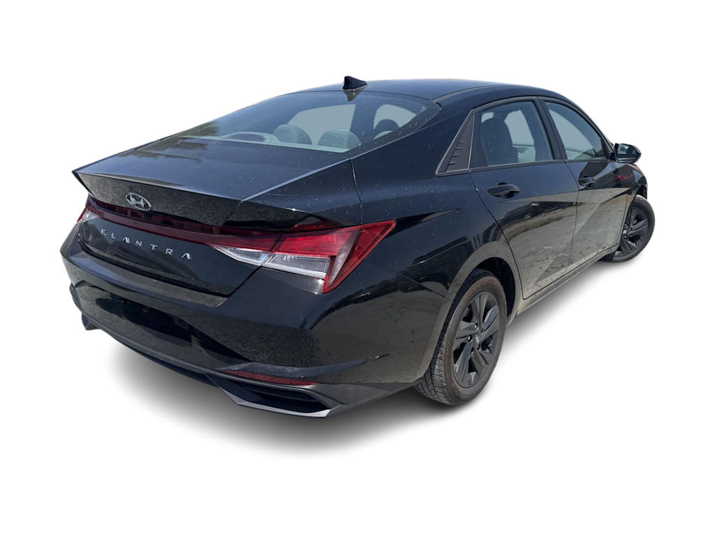 Thumbnail: 2023 Hyundai Elantra - 17