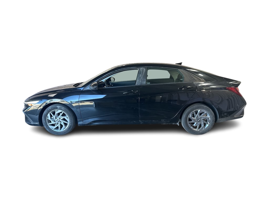 Thumbnail: 2024 Hyundai Elantra - 3