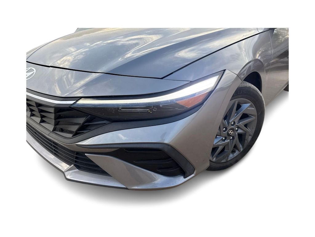 Thumbnail: 2024 Hyundai Elantra - 18