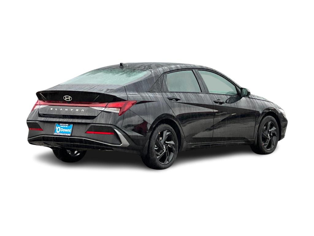 Thumbnail: 2026 Hyundai Elantra - 17