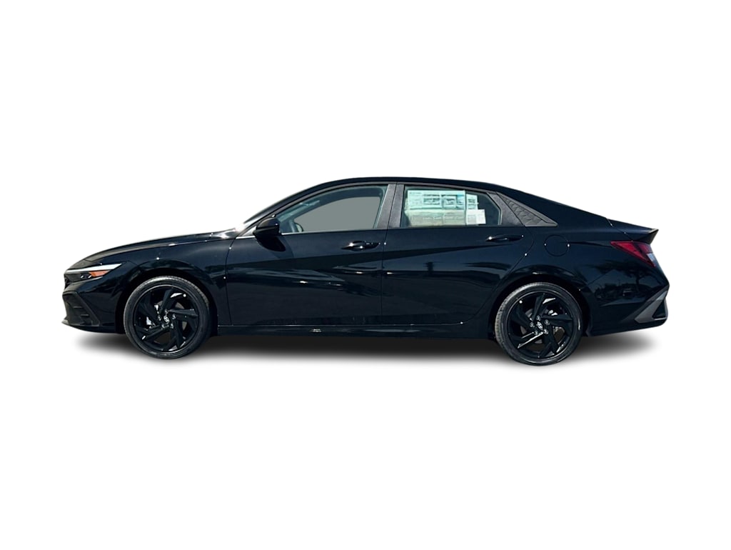 Thumbnail: 2026 Hyundai Elantra - 3