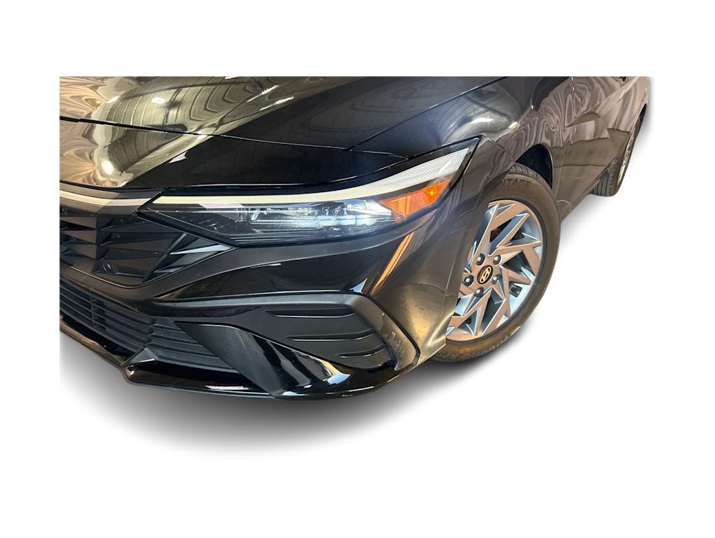 Thumbnail: 2024 Hyundai Elantra - 17