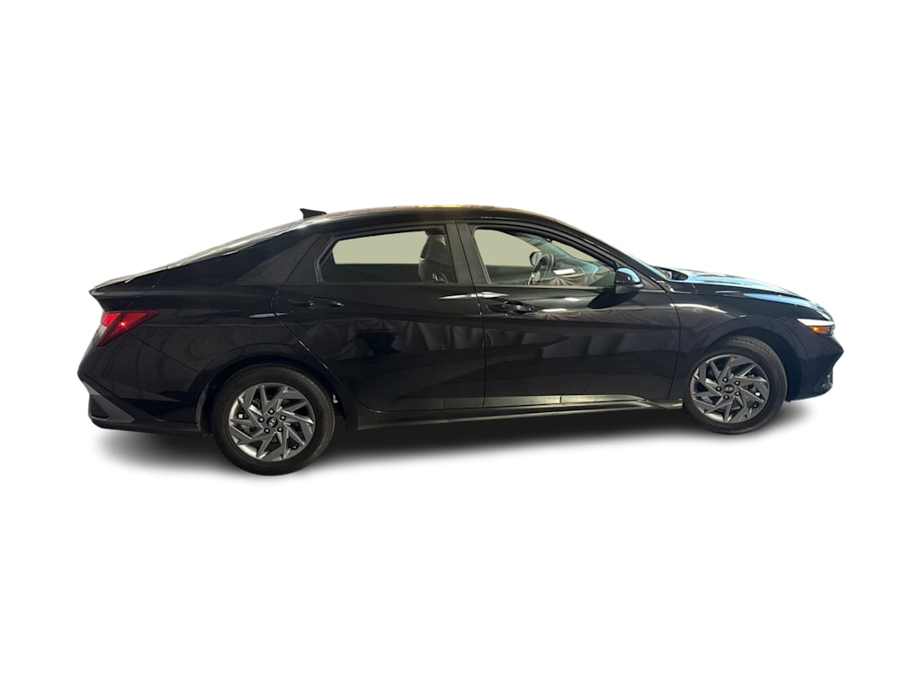 Thumbnail: 2024 Hyundai Elantra - 15
