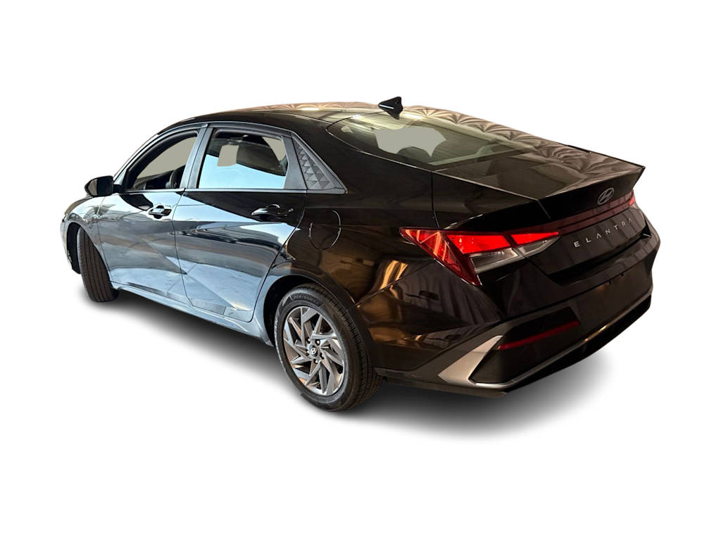 Thumbnail: 2024 Hyundai Elantra - 4