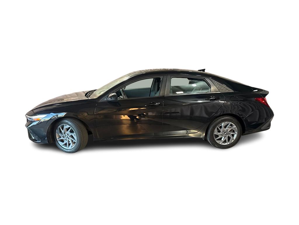 Thumbnail: 2024 Hyundai Elantra - 3