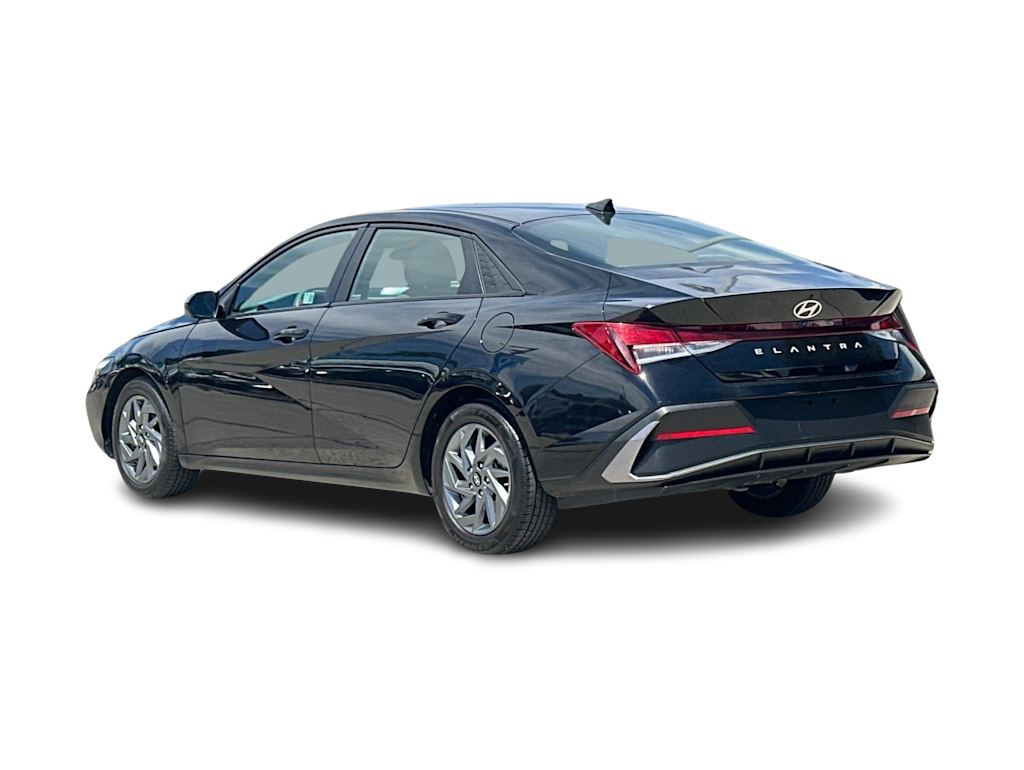 Thumbnail: 2024 Hyundai Elantra - 4