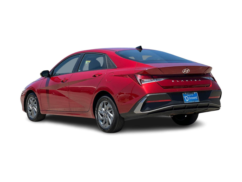 Thumbnail: 2024 Hyundai Elantra - 4