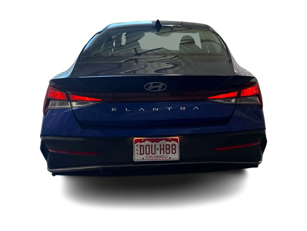 Thumbnail: 2024 Hyundai Elantra - 4