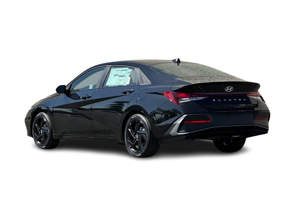 Thumbnail: 2026 Hyundai Elantra - 4