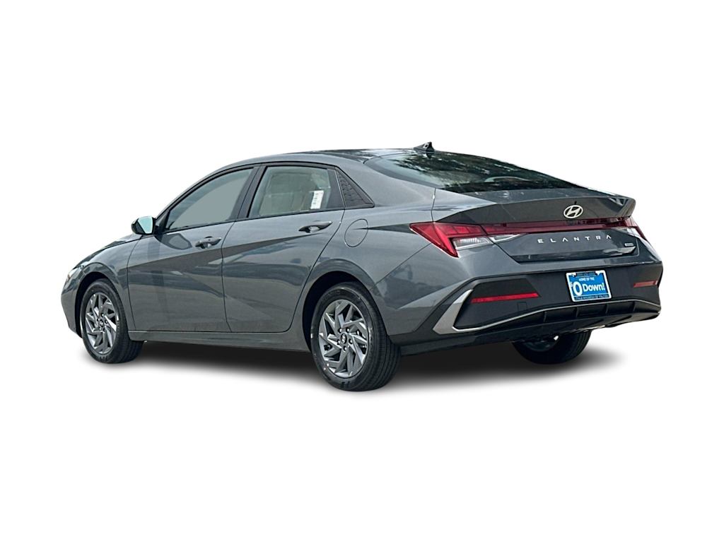Thumbnail: 2026 Hyundai Elantra - 4