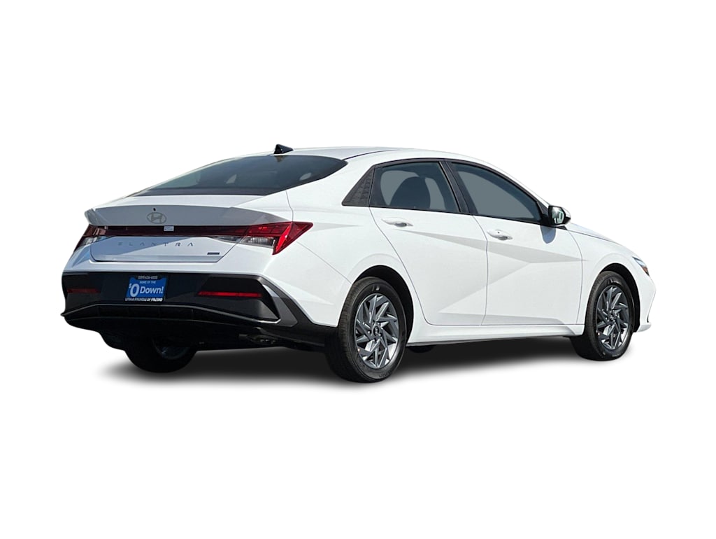 Thumbnail: 2025 Hyundai Elantra - 17