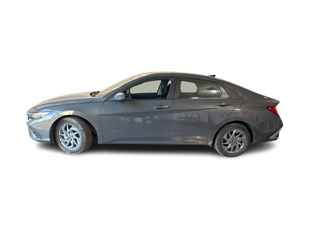 Thumbnail: 2026 Hyundai Elantra - 3