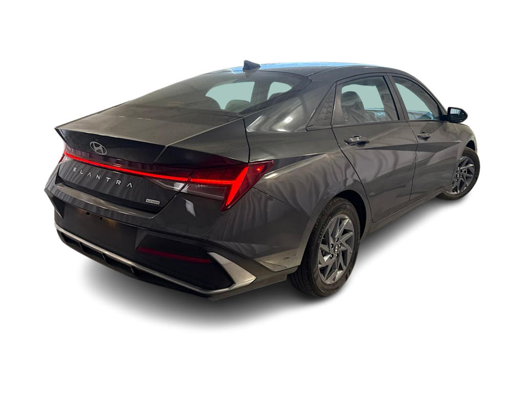 Thumbnail: 2026 Hyundai Elantra - 16