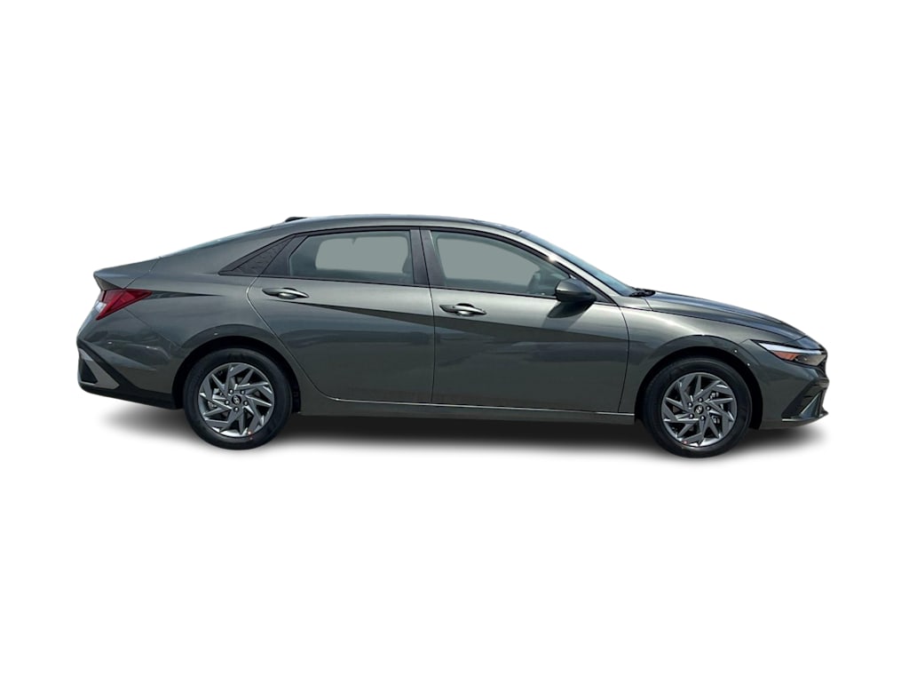 Thumbnail: 2026 Hyundai Elantra - 17