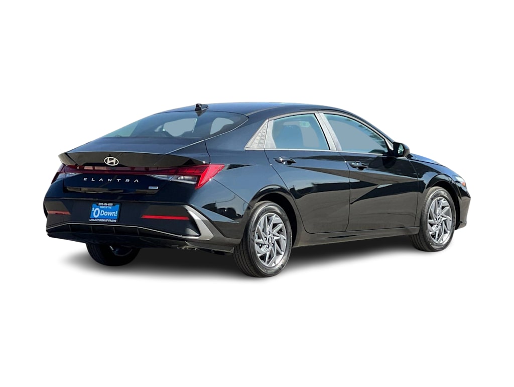 Thumbnail: 2026 Hyundai Elantra - 18