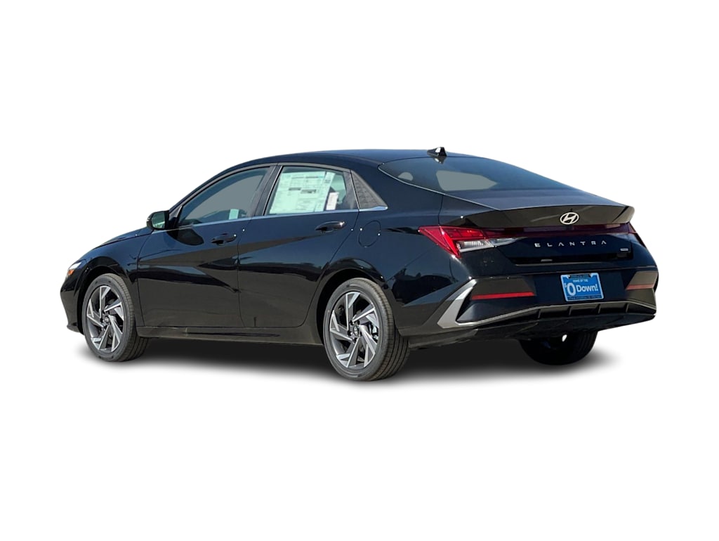 Thumbnail: 2026 Hyundai Elantra - 4