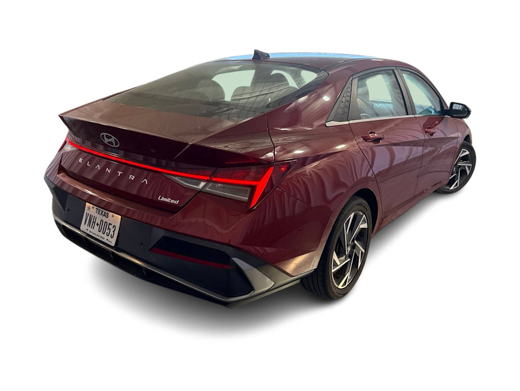 Thumbnail: 2024 Hyundai Elantra - 18