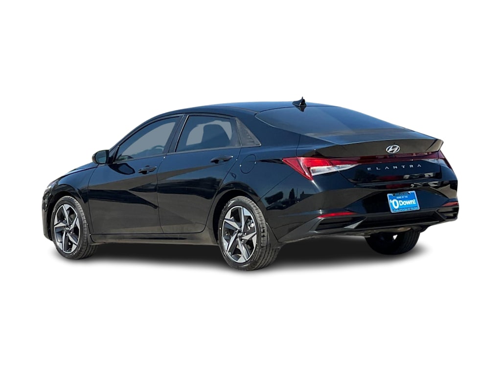 Thumbnail: 2023 Hyundai Elantra - 4