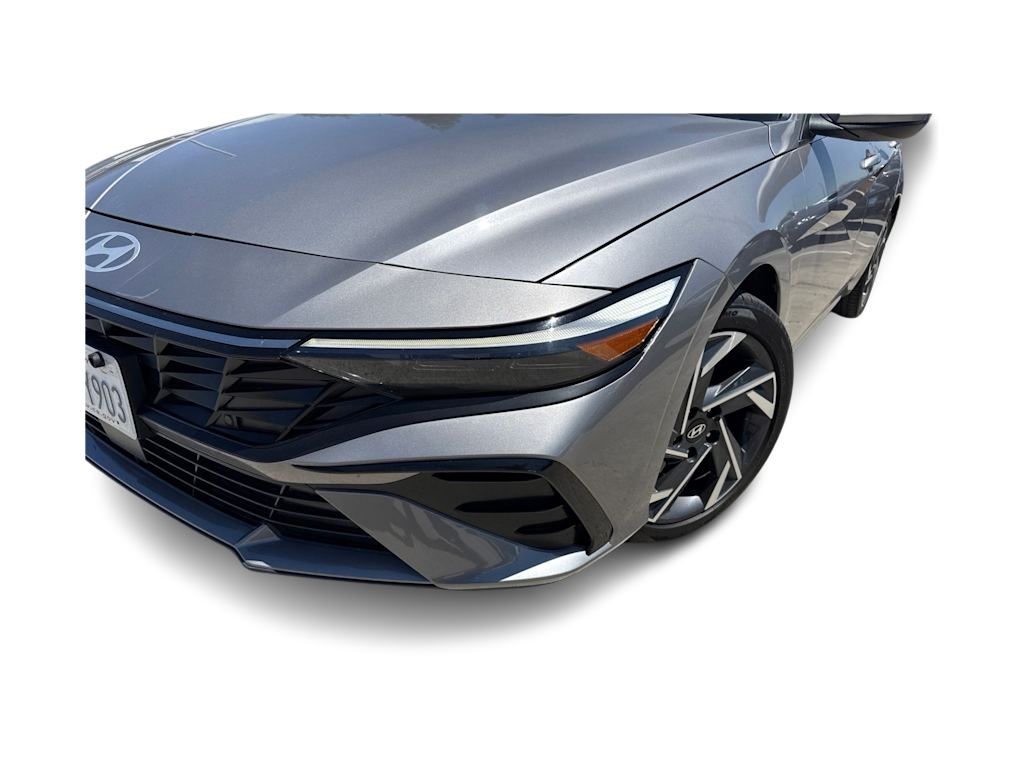 Thumbnail: 2025 Hyundai Elantra - 18