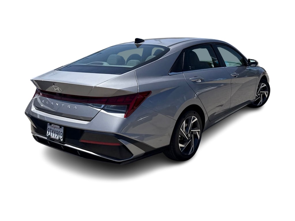 Thumbnail: 2025 Hyundai Elantra - 16