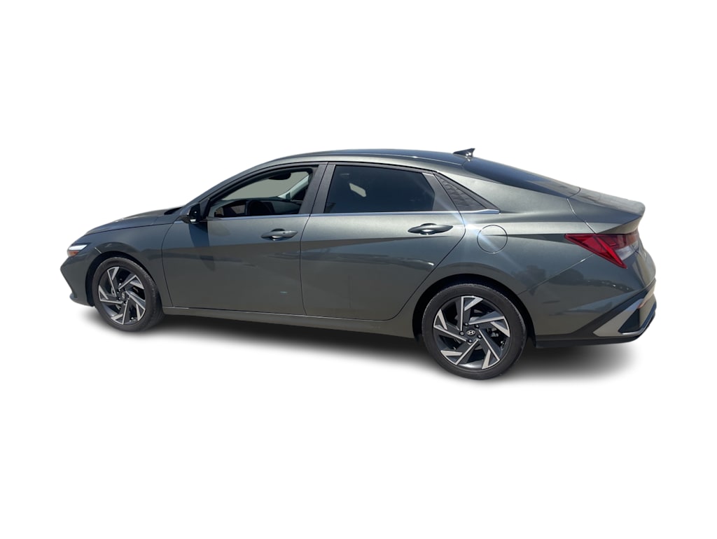 2024 Hyundai Elantra SEL 3