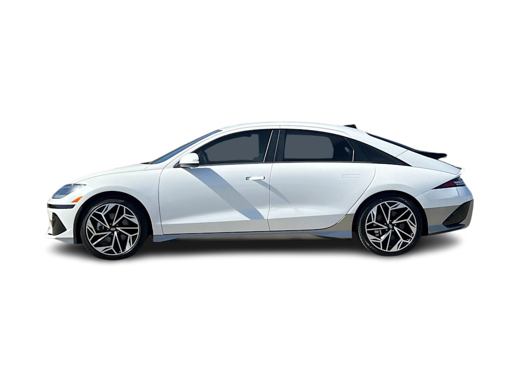 Thumbnail: 2023 Hyundai Ioniq 6 - 3