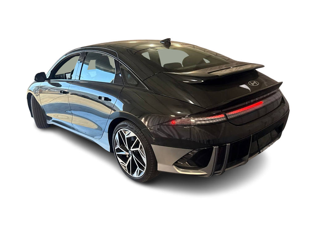 Thumbnail: 2023 Hyundai Ioniq 6 - 3