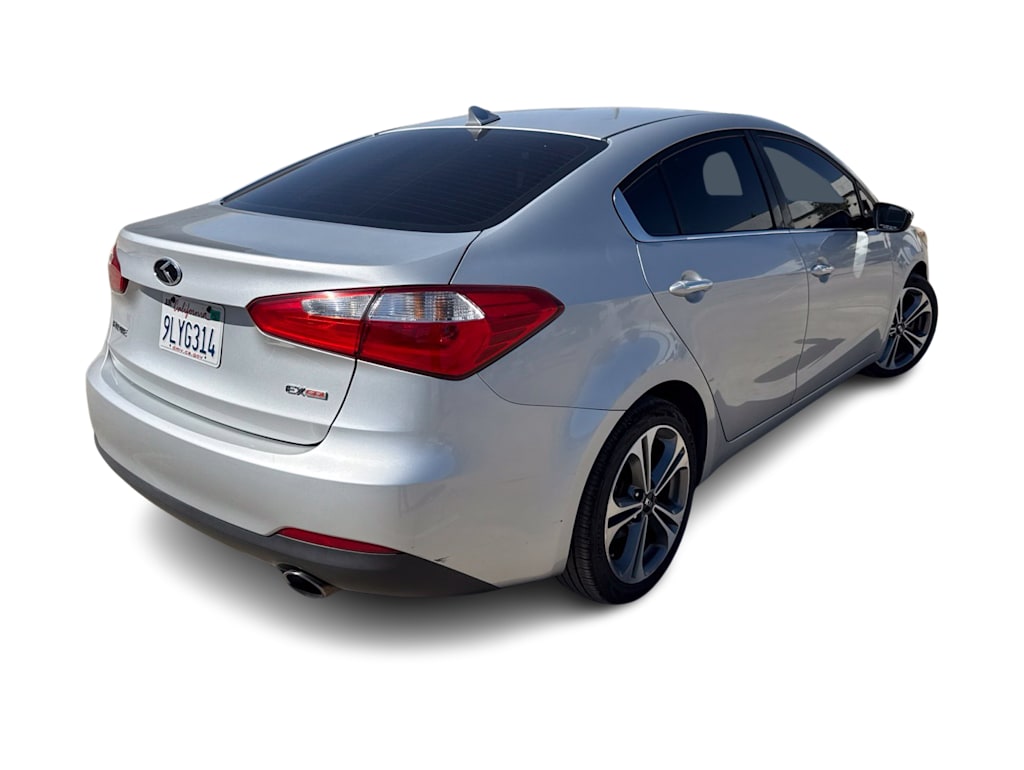 Thumbnail: 2016 Kia Forte - 17