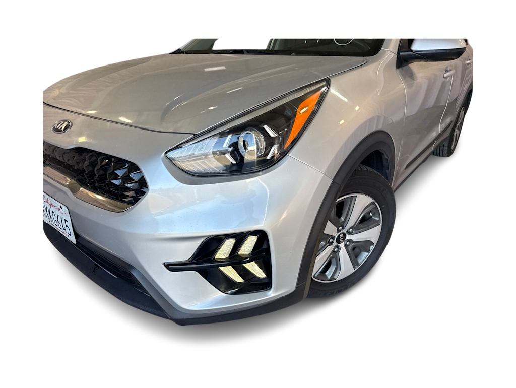 Thumbnail: 2021 Kia Niro - 15