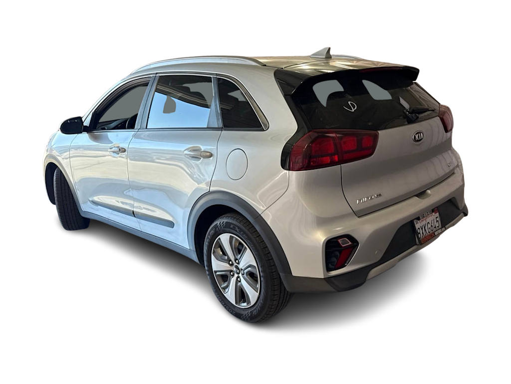Thumbnail: 2021 Kia Niro - 3