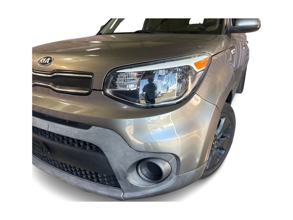 Thumbnail: 2017 Kia Soul - 19