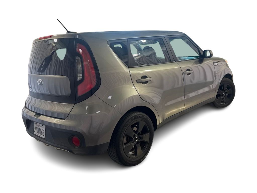 Thumbnail: 2017 Kia Soul - 18