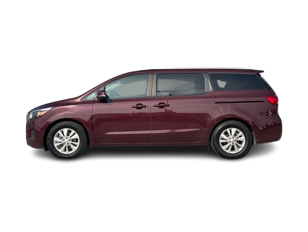 Thumbnail: 2017 Kia Sedona - 3