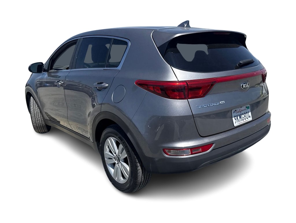 Thumbnail: 2017 Kia Sportage - 3