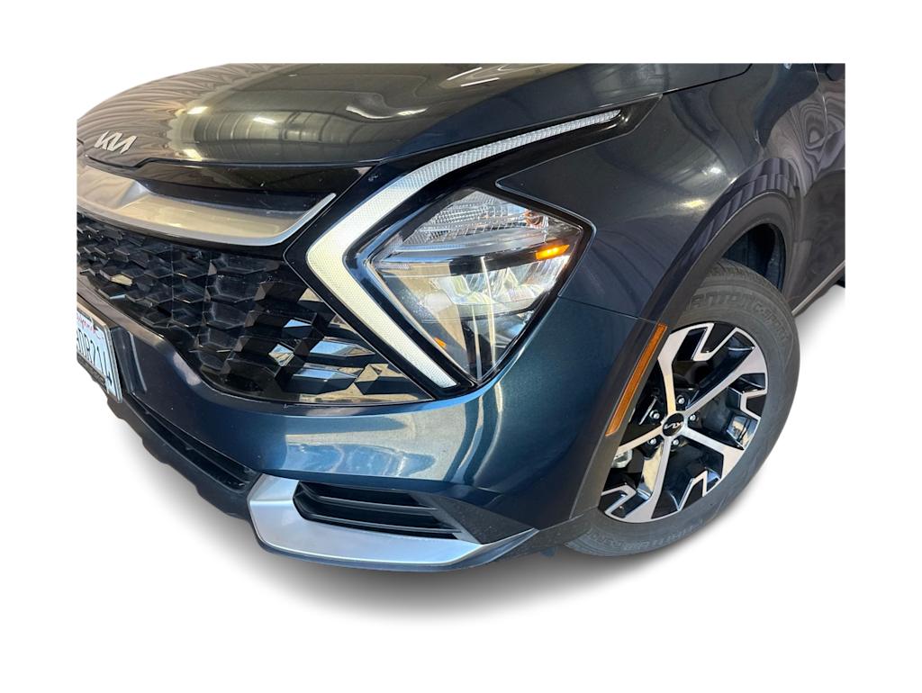 Thumbnail: 2023 Kia Sportage - 17