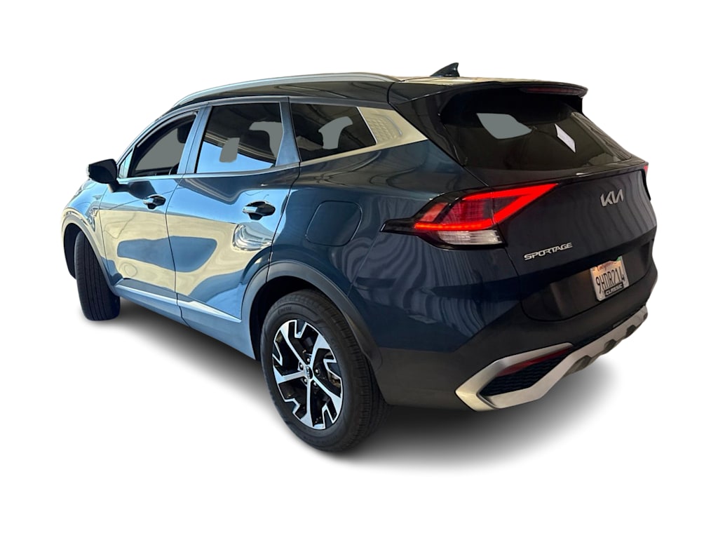 Thumbnail: 2023 Kia Sportage - 3