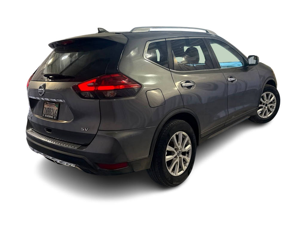 Thumbnail: 2017 Nissan Rogue - 15
