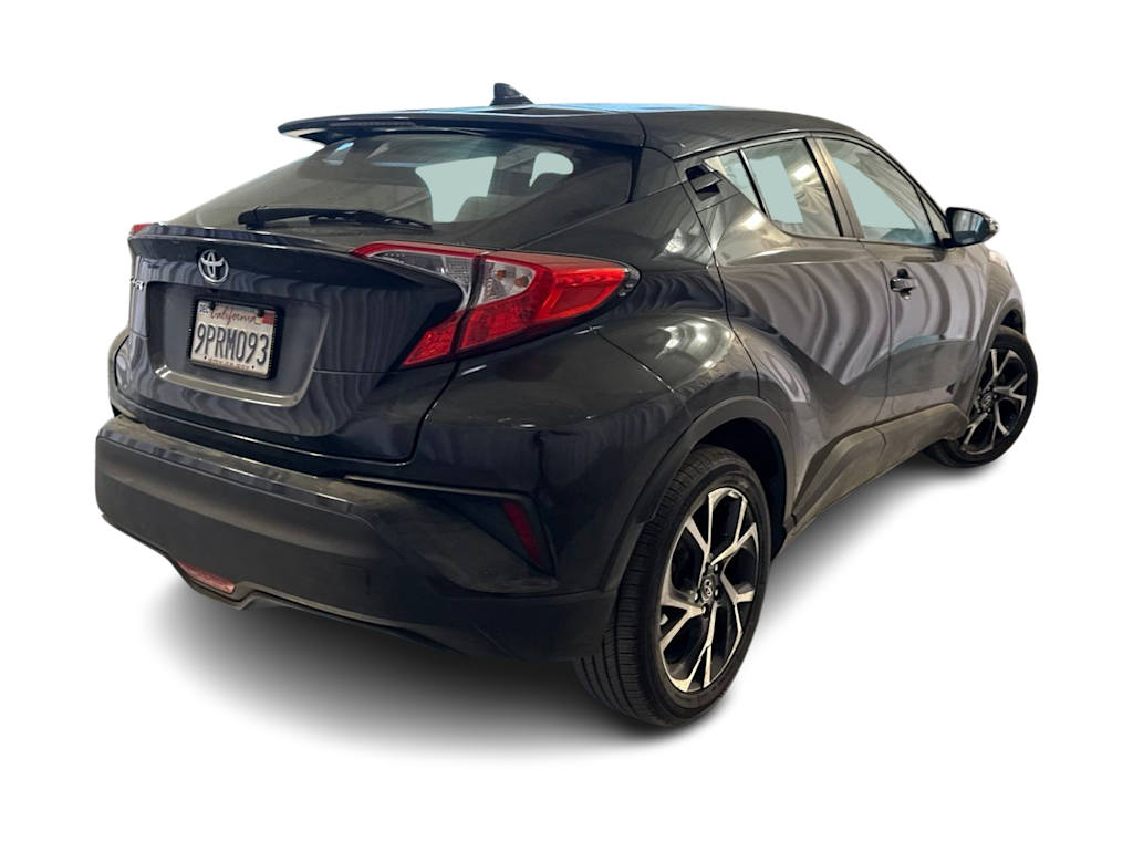 Thumbnail: 2018 Toyota C-HR - 17