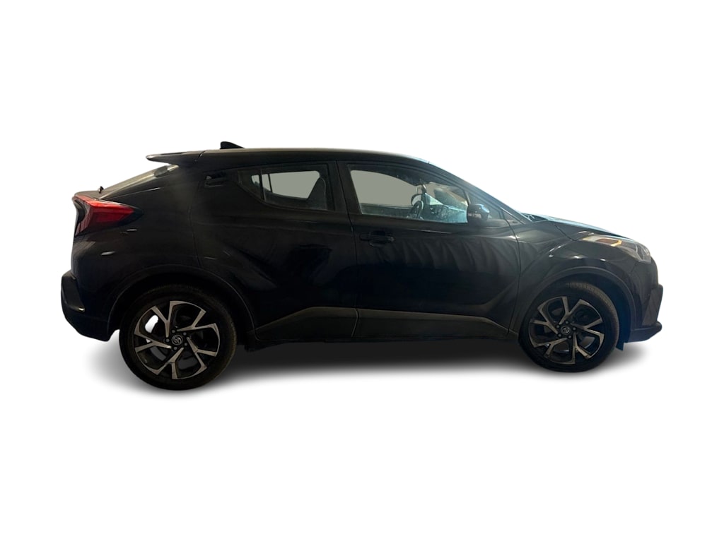 Thumbnail: 2018 Toyota C-HR - 16