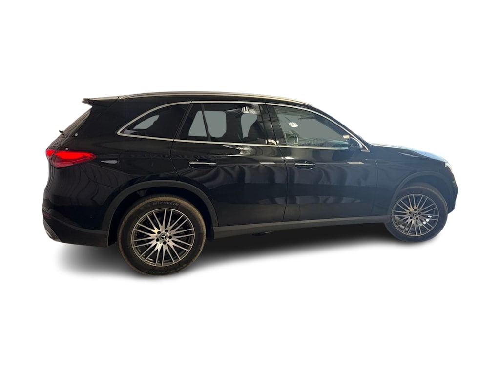 Thumbnail: 2023 Mercedes-Benz GLC - 16