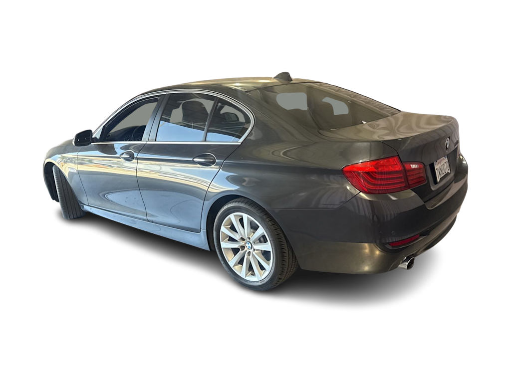 Thumbnail: 2016 BMW 5 Series - 3