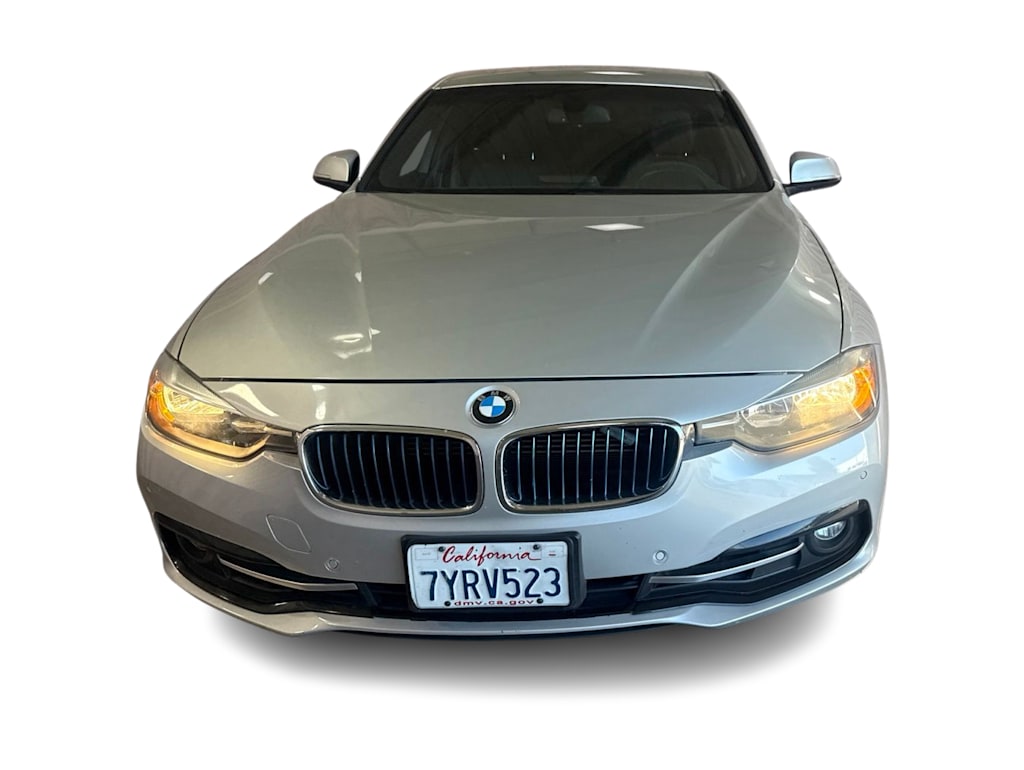 Thumbnail: 2017 BMW 3 Series - 6